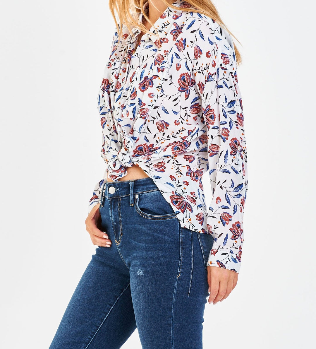 image of a female model wearing a ARIANNA FRONT TIE SHIRT LOTUS TRAIL DEAR JOHN DENIM 