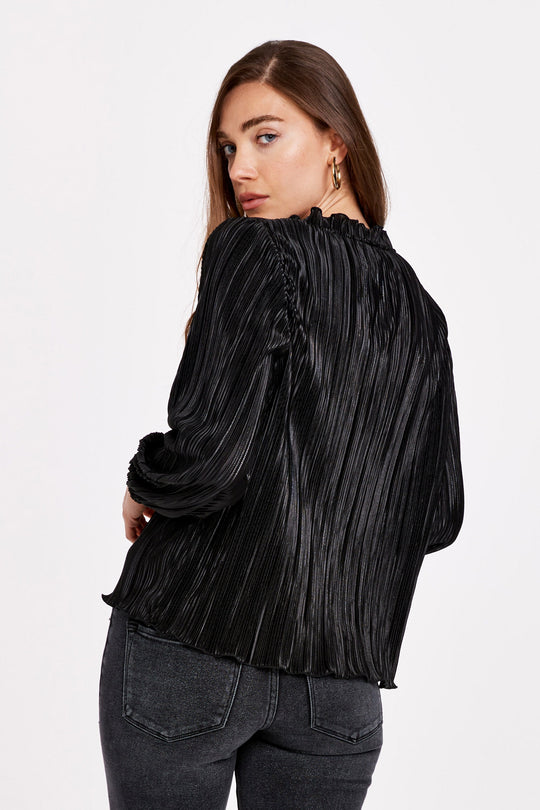 image of a female model wearing a SKYLAR RUFFLE TOP BLACK FOIL DEAR JOHN DENIM 