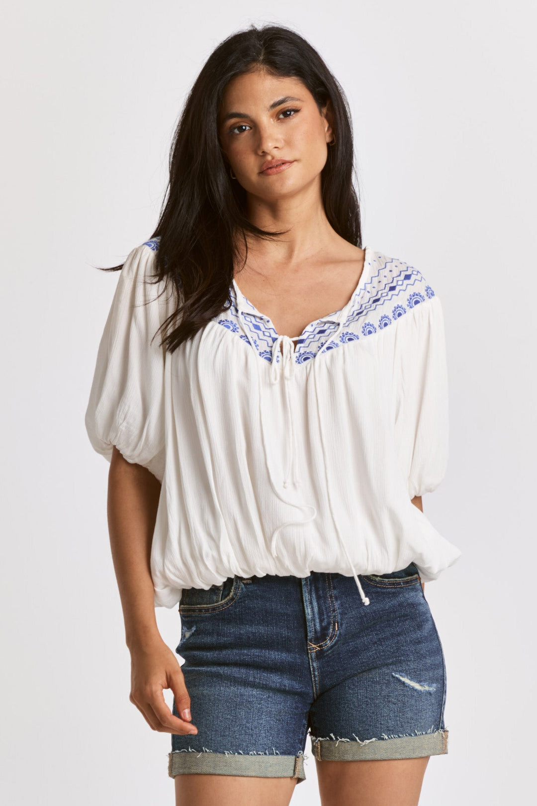 manera-embroidery-insert-top-white