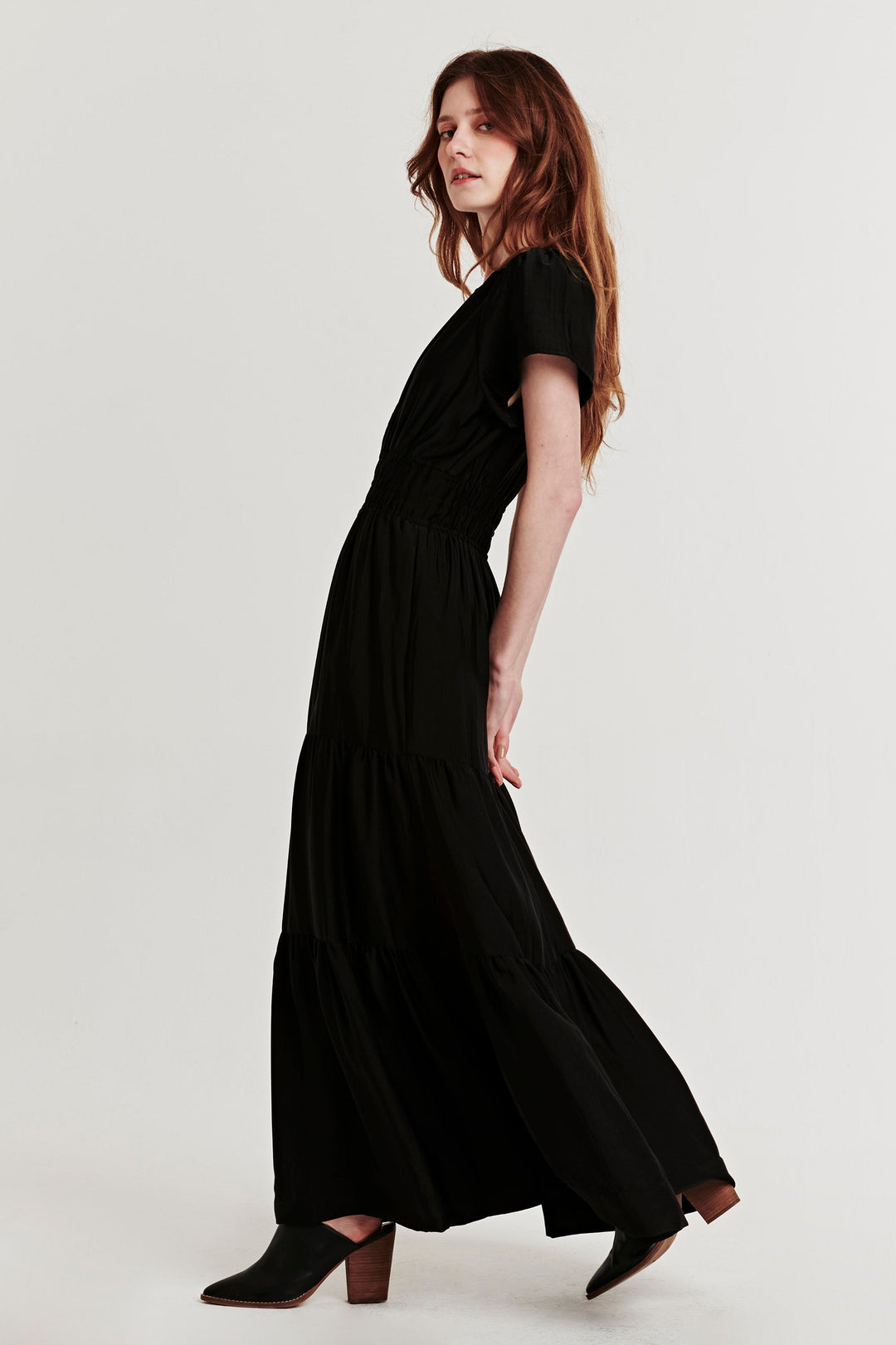 image of a female model wearing a REESE FRONT PLACKET DRESS BLACK DEAR JOHN DENIM 