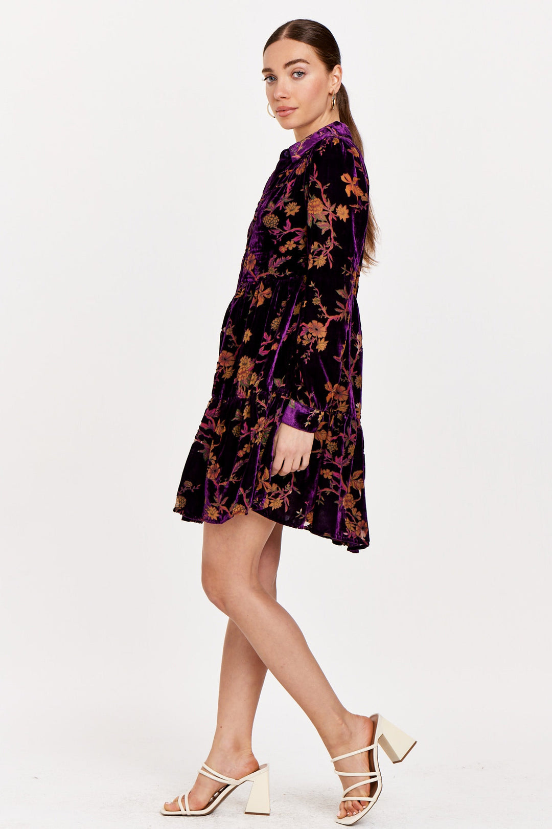 image of a female model wearing a KATIE BUTTON FRONT DRESS IMPERIAL PURPLE FLOWER DEAR JOHN DENIM 