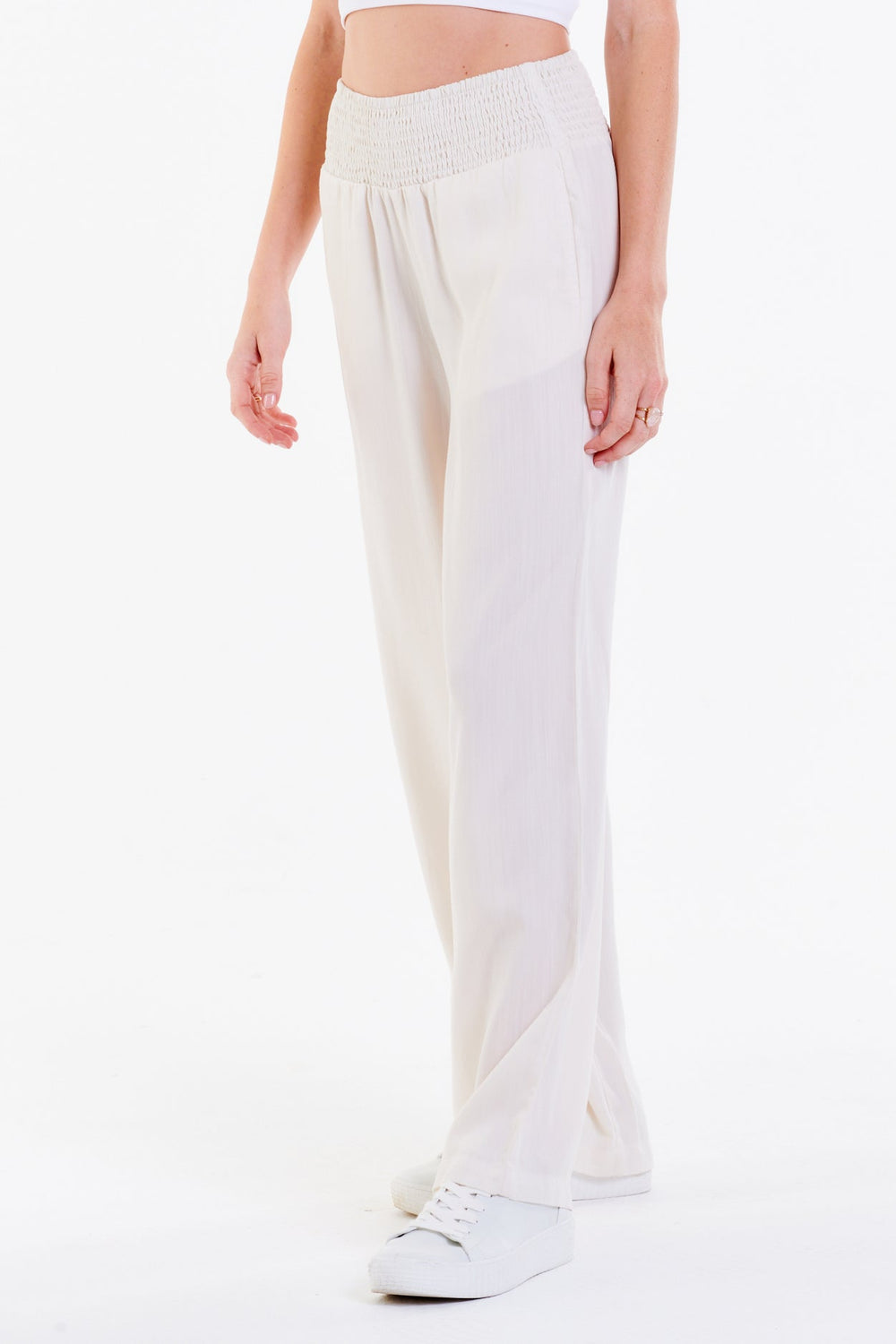 image of a female model wearing a LIZZIE LOUNGE PANTS OFF WHITE DEAR JOHN DENIM 