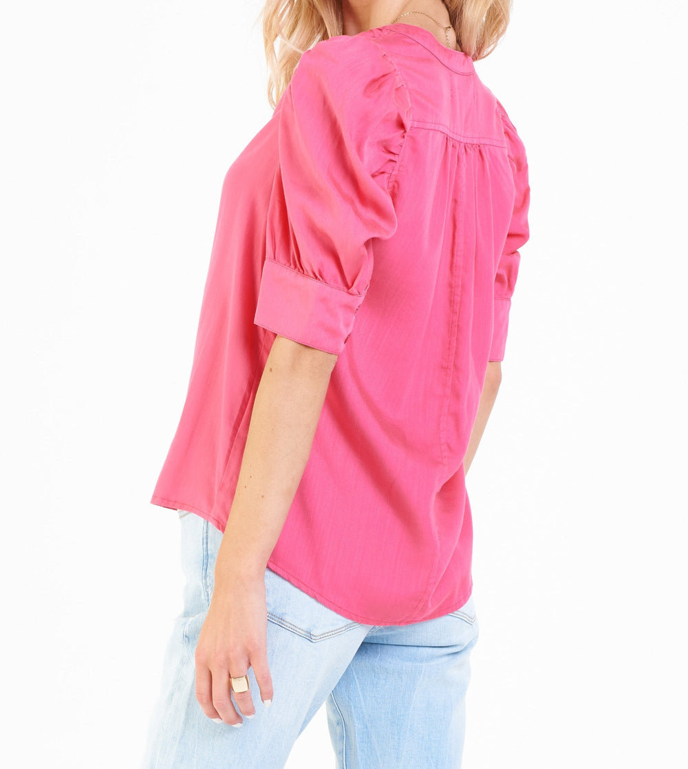 image of a female model wearing a ROWAN PUFF SLEEVE CAPRI SHIRT SORBET DEAR JOHN DENIM 