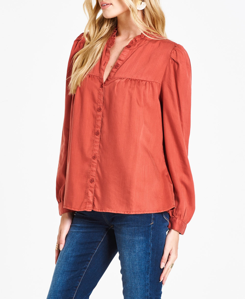 image of a female model wearing a KYLIE LONG SLEEVE SHIRT MELLOW MAUVE DEAR JOHN DENIM 